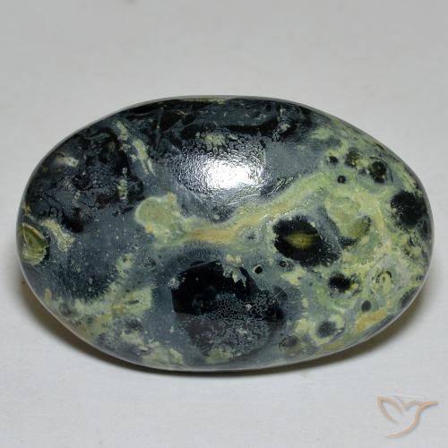 24.78ct 자연스러운 다색 벽옥, 타원형, 불투명체