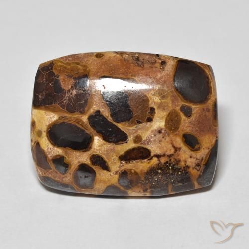 17.60ct 자연스러운 다색 벽옥, 방석, 불투명체
