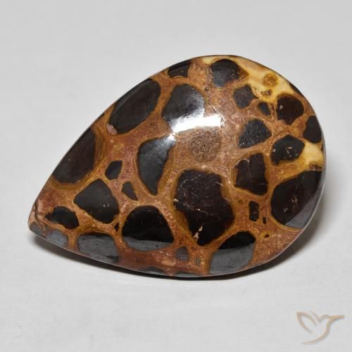 21.35ct 자연스러운 다색 벽옥, 배 모양, 불투명체