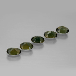 2.39캐럿 천연 갈색빛 그린 코르네루핀 보석, 타원형 컷, VVS-VS