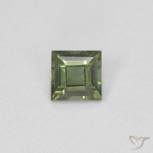 0.20ct 자연스러운 Medium Dark-Green 코너루파인, 정사각형, VVS