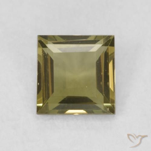 0.32ct 자연스러운 짙은 녹색 코너루파인, 정사각형, VVS