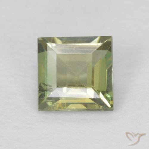 0.25ct 자연스러운 라이트 포레스트 그린 코너루파인, 정사각형, VS