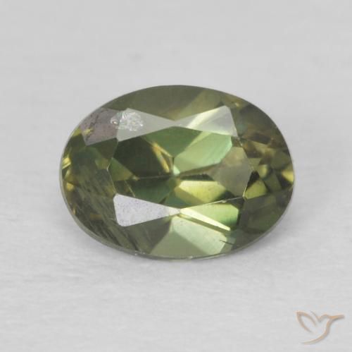 0.32ct 자연스러운 포레스트 그린 코너루파인, 타원형, VS