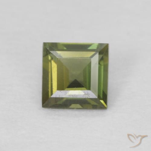 0.18ct 자연스러운 딥그린 코너루파인, 정사각형, VS