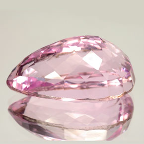 27.82캐럿 천연 핑크 쿤자이트, 배 모양, 23.9×14.2 mm, VS