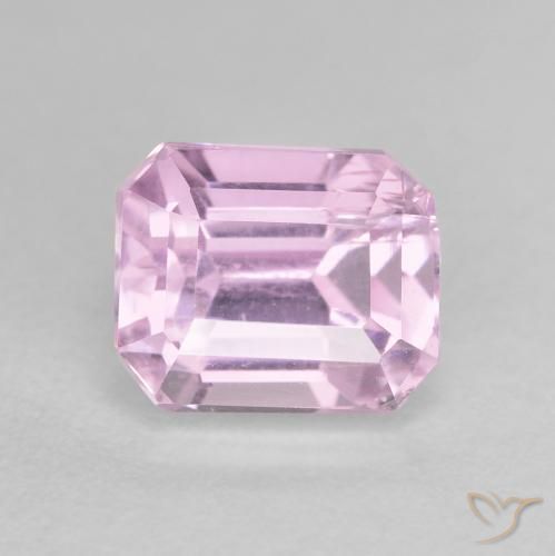 3.08ct 자연스러운 미디엄 퍼플 쿤자이트, 에메랄드 컷, VS