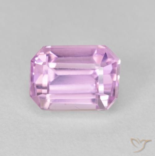 2.69ct 자연스러운 라이트 퍼플 쿤자이트, 에메랄드 컷, VVS-VS