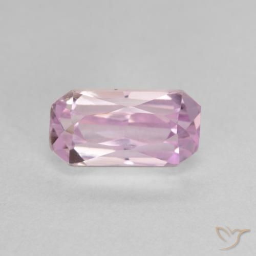 2.46ct 자연스러운 체리 핑크 톤 쿤자이트, 에메랄드 컷, VVS-VS