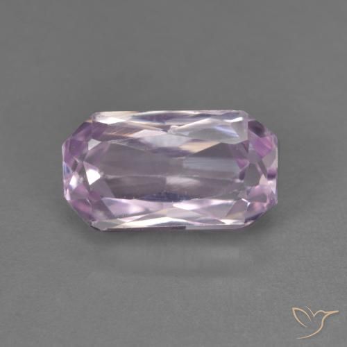 2.66ct 자연스러운 미디엄 핑크 쿤자이트, 에메랄드 컷, VVS-VS