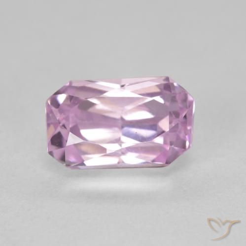 2.52ct 자연스러운 미디엄 핑크 쿤자이트, 에메랄드 컷, VVS-VS