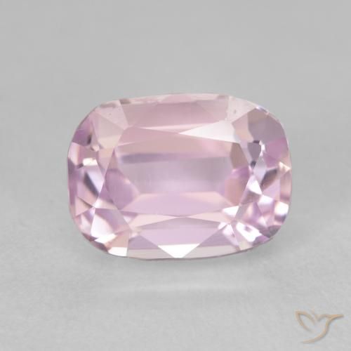 3.84ct 자연스러운 라이트 핑크 쿤자이트, 방석, VVS