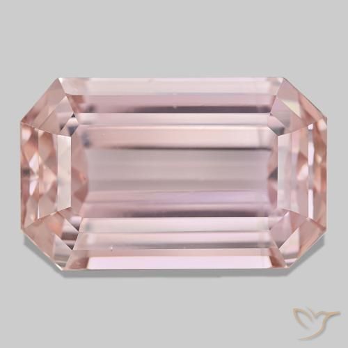 63.93캐럿 천연 코랄 핑크 쿤자이트, 에메랄드 컷, 27.4×17.2 mm, VVS-VS