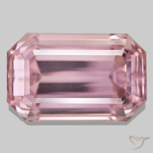 106.75캐럿 천연 로즈 핑크 쿤자이트, 에메랄드 컷, 30.7×19.4 mm, VVS