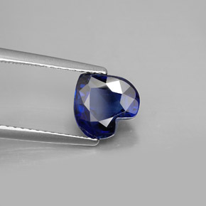 2.07캐럿 천연 블루 카이아나이트, 하트 모양, 7.9×7.7 mm, VS-SI