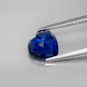 2.20캐럿 천연 블루 카이아나이트, 하트 모양, 8×7.9 mm, VS