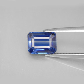 2.07캐럿 천연 블루 카이아나이트, 에메랄드 컷, 8.1×6.2 mm, VS-SI