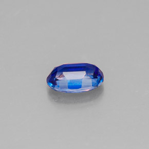 0.58캐럿 천연 딥 블루 카이아나이트, 타원형 컷, 6.2×4.1 mm, VS-SI