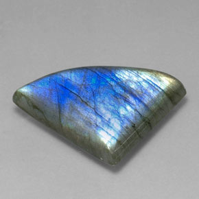 30.50캐럿 천연 멀티컬러 라브라도라이트, 멋진 모양, 33.2×23.4 mm, 투명한