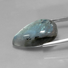 28.52캐럿 천연 멀티컬러 라브라도라이트, 배 모양, 27.3×16.6 mm, 불투명체