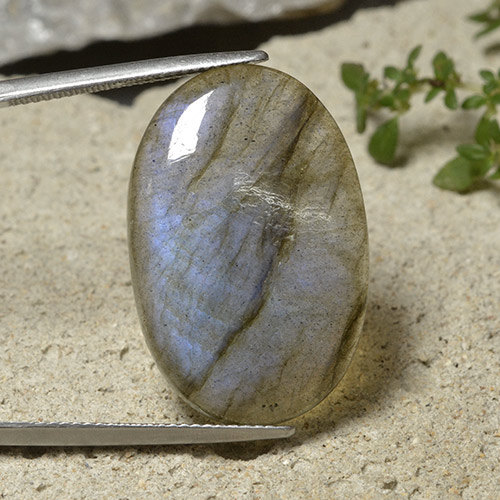 19.67캐럿 천연 다색 조회 장석, 타원형 컷, 투명한