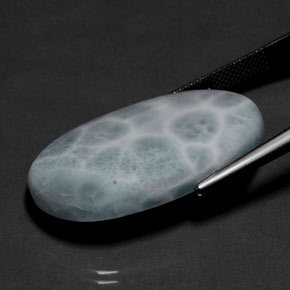 32.38캐럿 천연 블루 그린 라리마, 타원형 컷, 31.9×19.1 mm, 불투명체