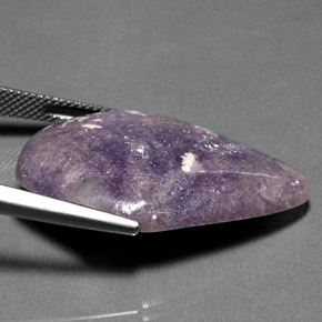 25.88캐럿 천연 바이올렛 레피돌라이트, 멋진 모양, 31.3×22.8 mm, 불투명체