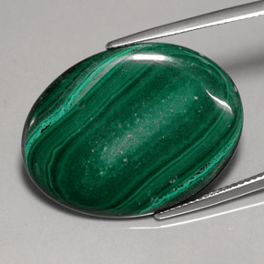 25.86캐럿 천연 여러 가지 빛깔의 녹색 말라카이트, 타원형 컷, 28.4×21.5 mm, 불투명체