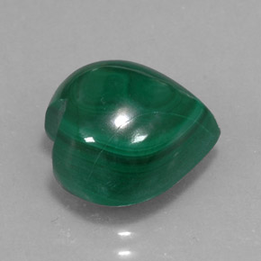 10.48캐럿 천연 여러 가지 빛깔의 녹색 말라카이트, 하트 모양, 13.1×12.7 mm, 불투명체