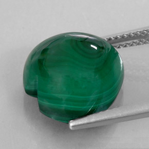 12.75캐럿 천연 여러 가지 빛깔의 녹색 말라카이트, 하트 모양, 13.1×13 mm, 불투명체