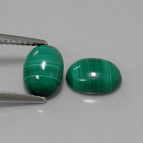 캐럿 천연 여러 가지 빛깔의 녹색 공작석 보석, 타원형 컷, 불투명체