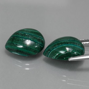 캐럿 천연 여러 가지 빛깔의 녹색 공작석 보석, 배 모양, 불투명체