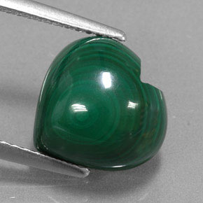 6.74캐럿 천연 여러 가지 빛깔의 녹색 말라카이트, 하트 모양, 10.9×10.6 mm, 불투명체