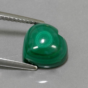 4.73캐럿 천연 여러 가지 빛깔의 녹색 말라카이트, 하트 모양, 10.1×9.7 mm, 불투명체