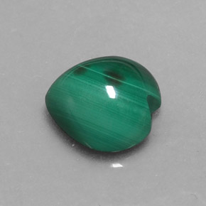 3.37캐럿 천연 여러 가지 빛깔의 녹색 말라카이트, 하트 모양, 8.9×8.8 mm, 불투명체
