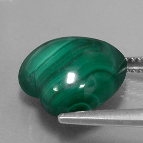 11.69캐럿 천연 여러 가지 빛깔의 녹색 말라카이트, 하트 모양, 13.1×13.1 mm, 불투명체