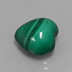 7.34캐럿 천연 여러 가지 빛깔의 녹색 말라카이트, 하트 모양, 11.3×11.1 mm, 불투명체