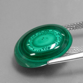 17.83캐럿 천연 여러 가지 빛깔의 녹색 말라카이트, 타원형 컷, 17×15.1 mm, 불투명체