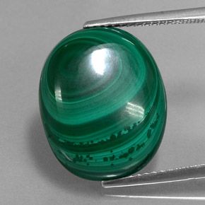 16.61캐럿 천연 여러 가지 빛깔의 녹색 말라카이트, 타원형 컷, 17.2×14.1 mm, 불투명체