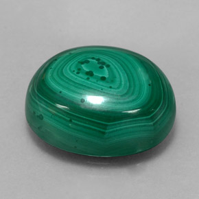 17.27캐럿 천연 여러 가지 빛깔의 녹색 말라카이트, 타원형 컷, 16.1×13.2 mm, 불투명체