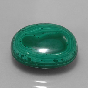 17.63캐럿 천연 여러 가지 빛깔의 녹색 말라카이트, 타원형 컷, 17×14 mm, 불투명체