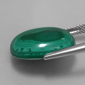 17.63캐럿 천연 여러 가지 빛깔의 녹색 말라카이트, 타원형 컷, 17×14 mm, 불투명체
