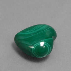 5.72캐럿 천연 여러 가지 빛깔의 녹색 말라카이트, 하트 모양, 11.1×10.9 mm, 불투명체