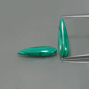 캐럿 천연 여러 가지 빛깔의 녹색 말라카이트 보석, 배 모양, 17.8×5.1 mm, 불투명체