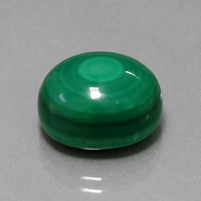 15.46캐럿 천연 여러 가지 빛깔의 녹색 말라카이트, 타원형 컷, 14.4×12.1 mm, 불투명체