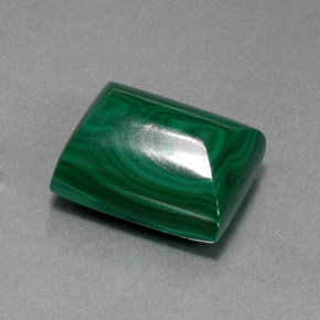 22.88캐럿 천연 여러 가지 빛깔의 녹색 말라카이트, 바게트, 16.2×13.4 mm, 불투명체