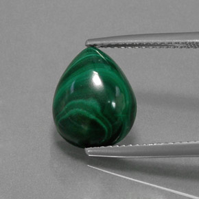 7.30캐럿 천연 여러 가지 빛깔의 녹색 말라카이트, 배 모양, 12.4×10.2 mm, 불투명체