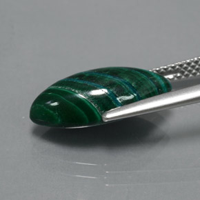 5.63캐럿 천연 여러 가지 빛깔의 녹색 말라카이트, 마퀴즈, 15.5×7.8 mm, 불투명체