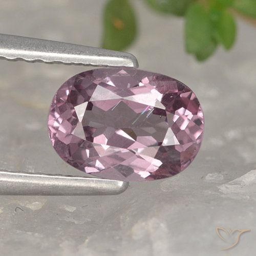 1.03캐럿 천연 핑크빛 퍼플 말레이 가넷, 타원형 컷, 7.1×5.1 mm, VS