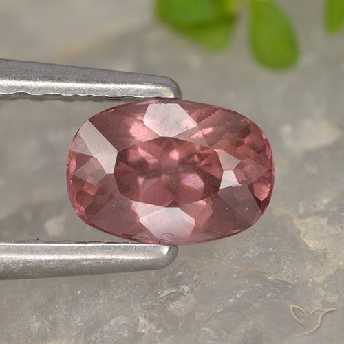 0.62ct 자연스러운 딥 핑크 말레이시아 가넷, 방석, VS